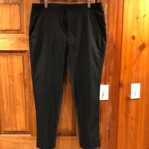 Lululemon Capris, hunter green, size 10